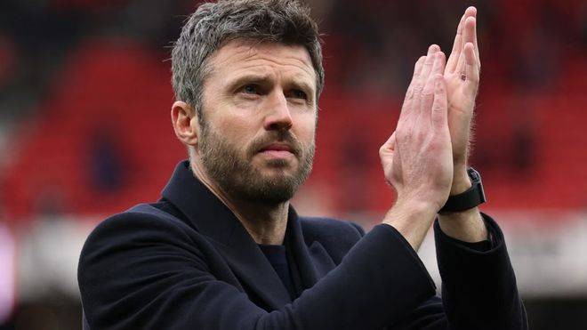 曼联神操作！用废柴换意甲巨星，红魔这笔要血赚？